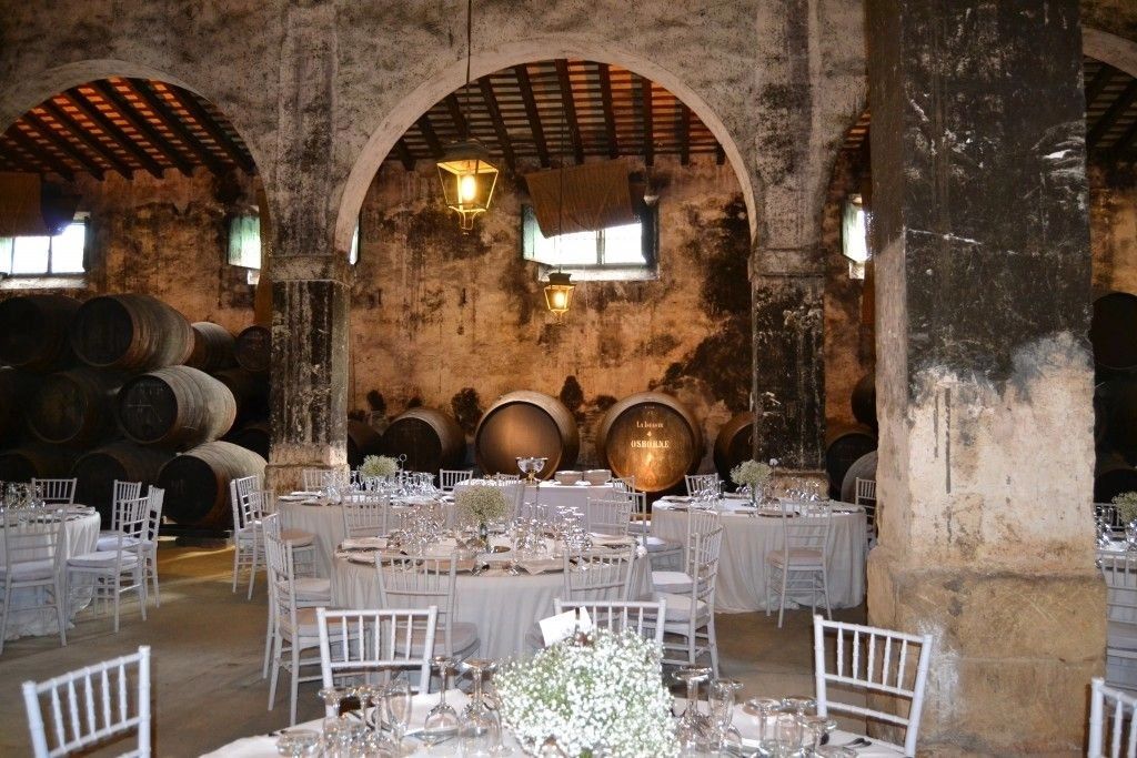 A bodega of wine barrels turned into a unique events place in Spain