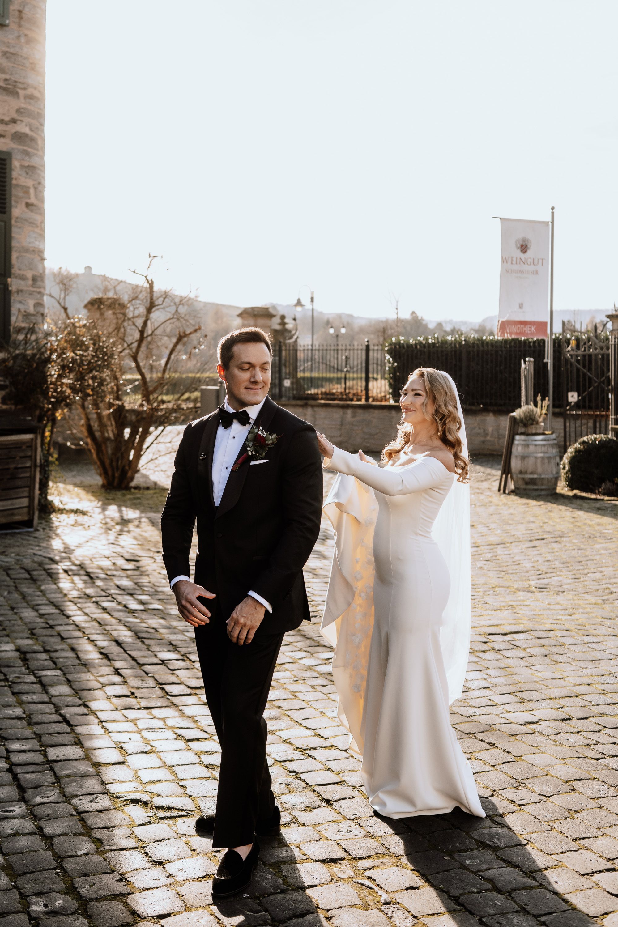 A first look between bride and groom before their micro wedding in Germany