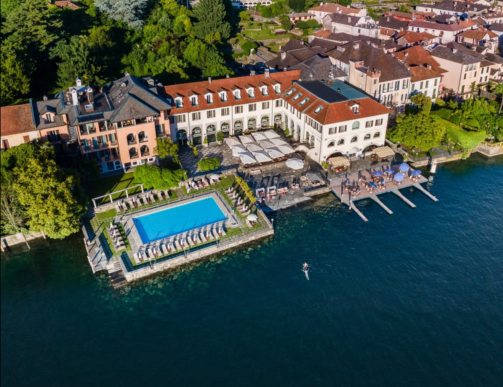 Baroque villa and modern hotel facing beautiful Lake Orta