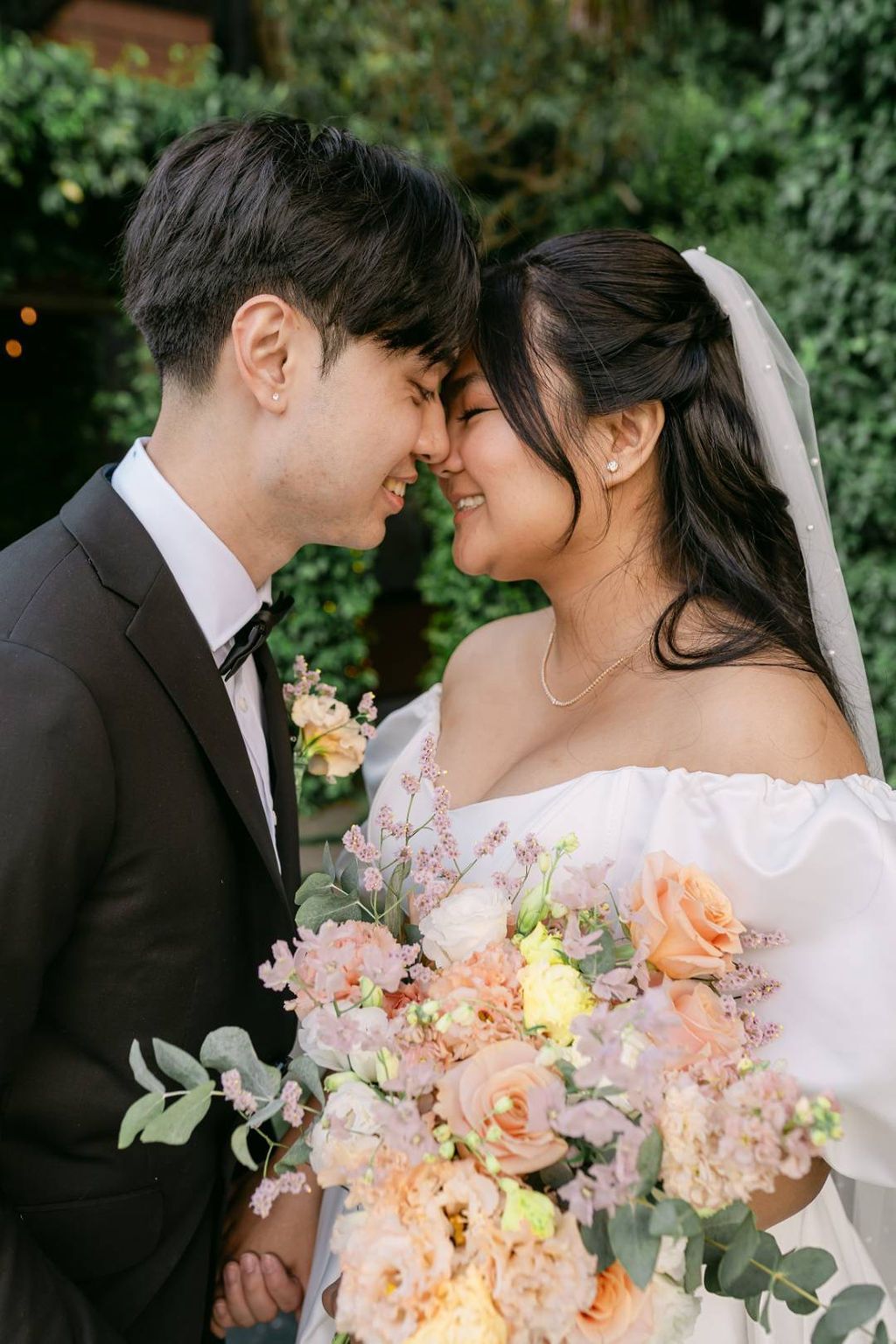 Young bride and groom from Canada elope to Lake Como in Italy