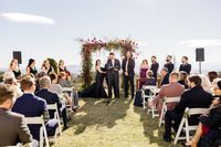 Black-themed outdoor destination wedding in Spain during winter in a farmhouse in Alenquer