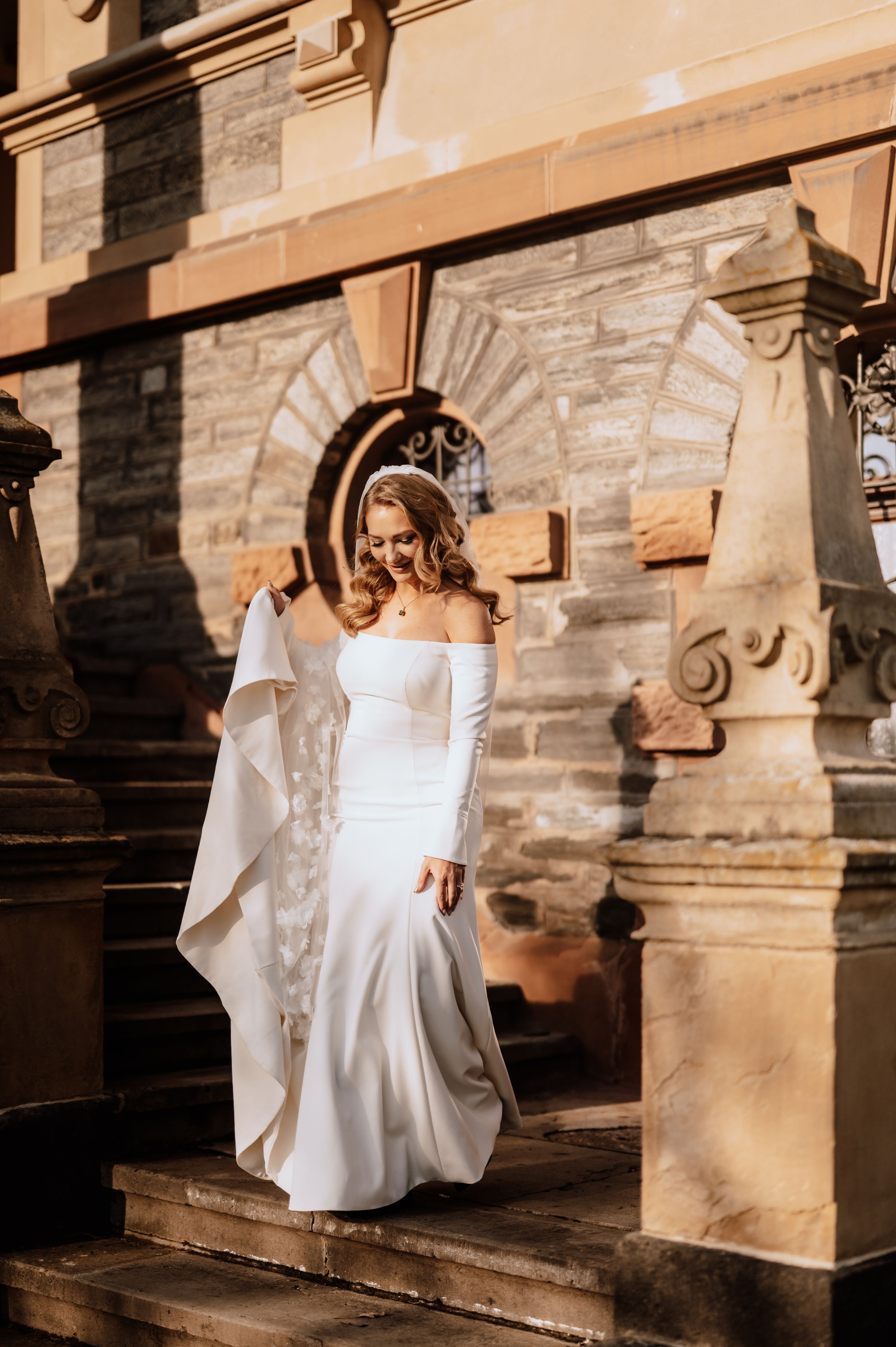 A first look between bride and groom before their micro wedding in Germany